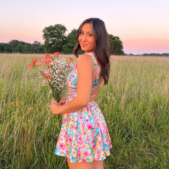 Meet your Posher, Caitlyn - Picture 1 of 3